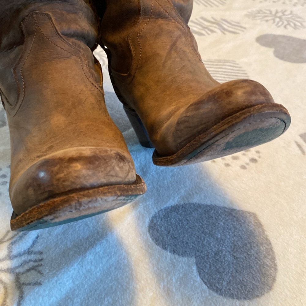 Women's Brown Leather Western Boots - Picture 8 of 15
